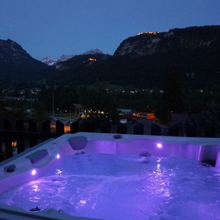 SHERPA HAUS Ferienwohnung am Hahnenkamm,Reutte Höfen Exterior foto
