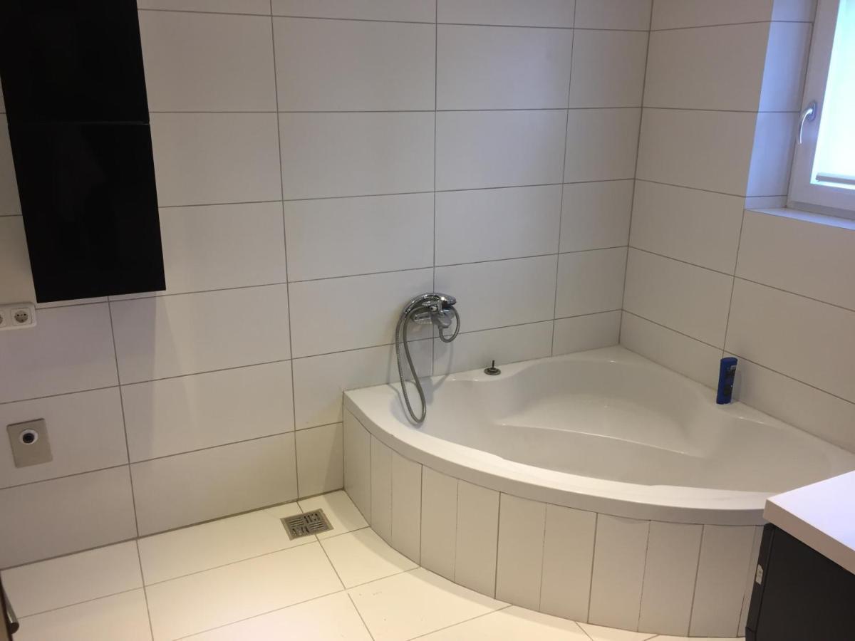 SHERPA HAUS Ferienwohnung am Hahnenkamm,Reutte Höfen Exterior foto
